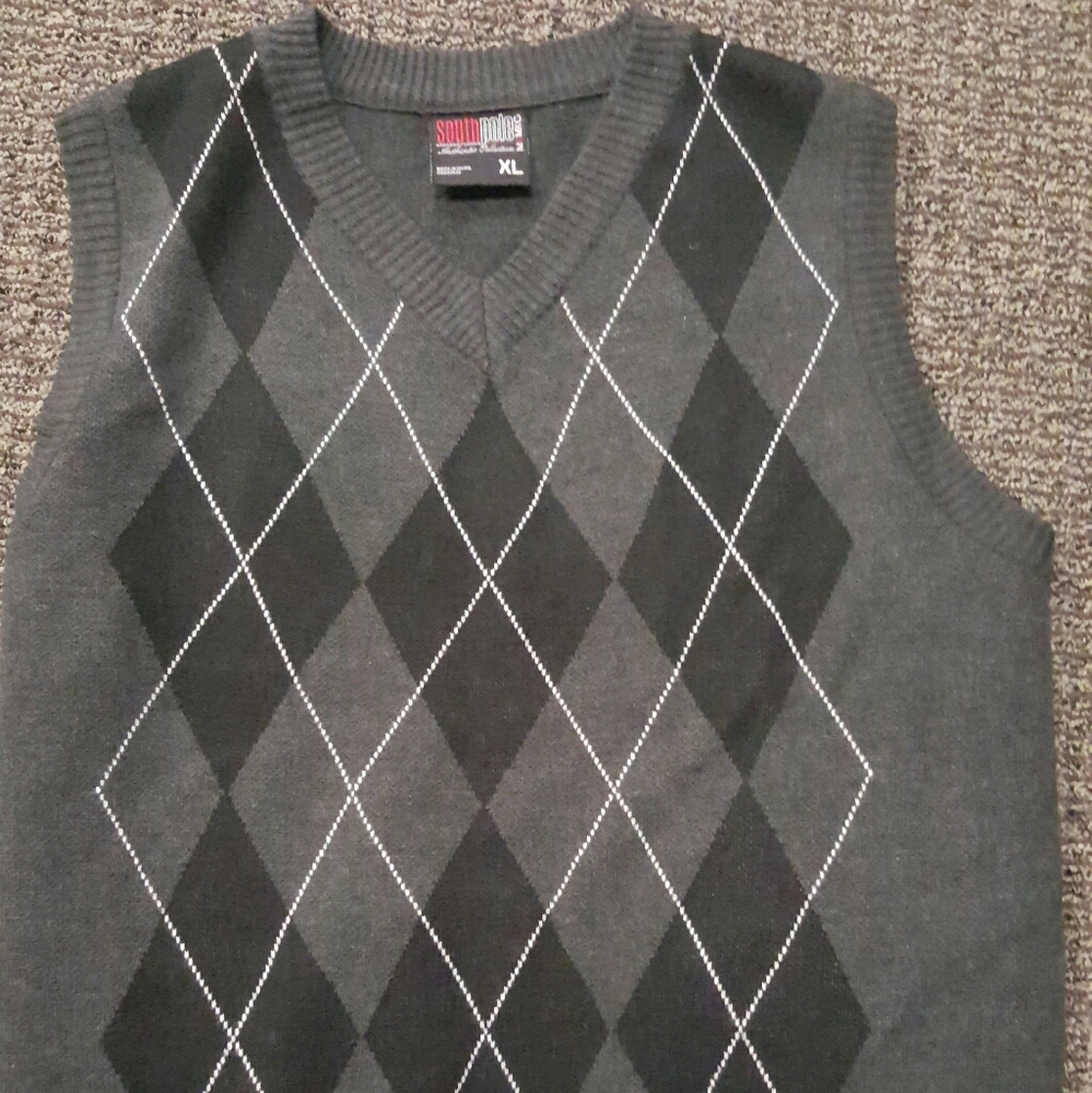 Men's Argyle Vest